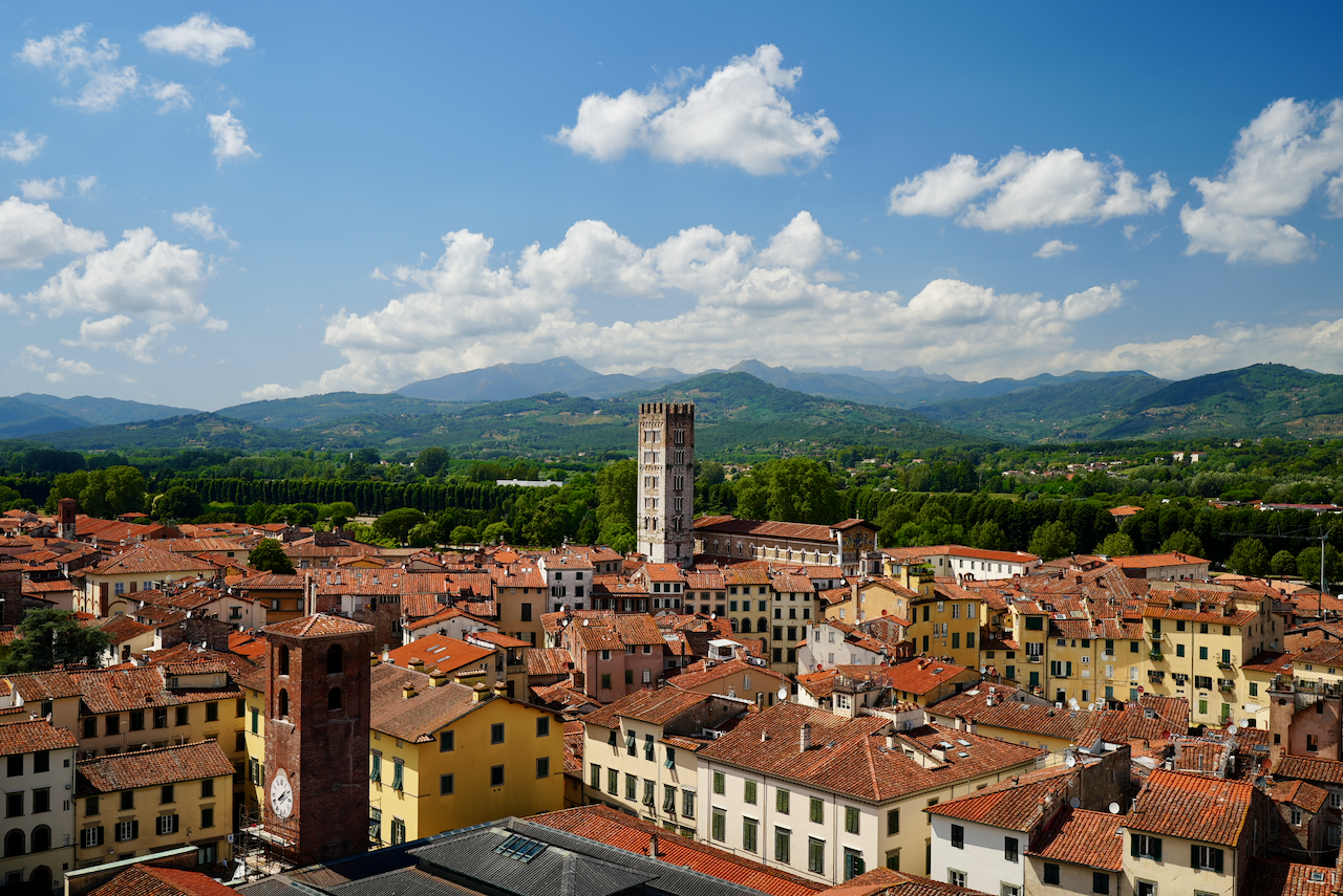 Lucca, Italy: Our 10th Anniversary, Harper's 3rd Birthday, and Why We Never Want to Leave